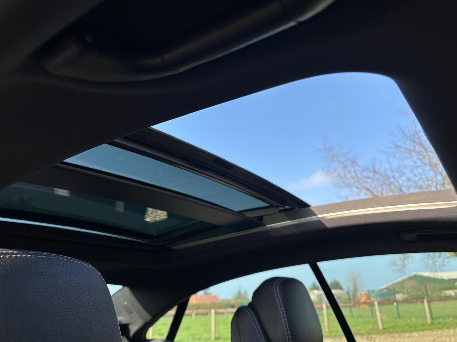 Used Mercedes-Benz E Class 2010 for sale - 77665383: Photo 11