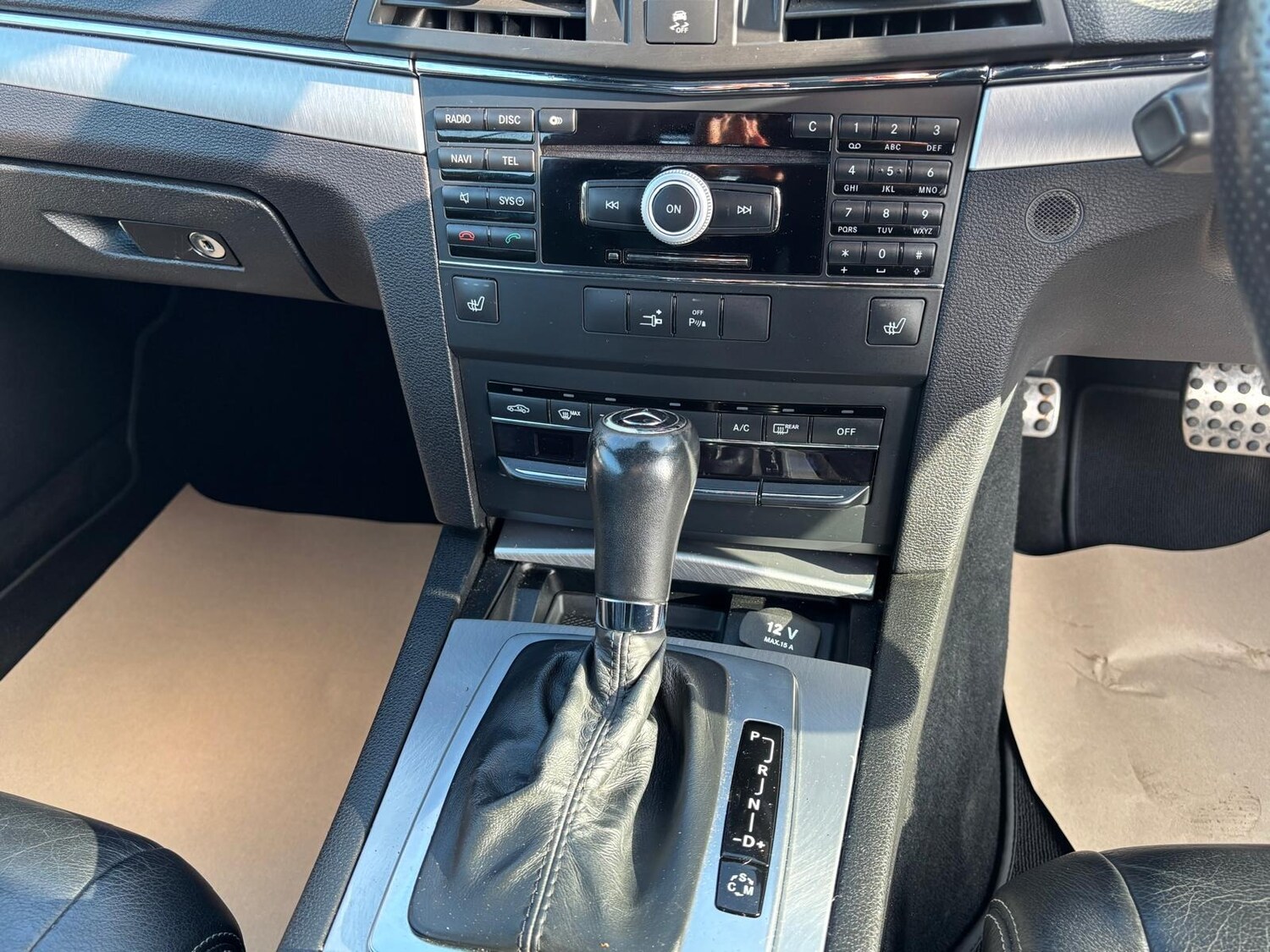 Used Mercedes-Benz E Class 2010 for sale - 77665383: Photo 9