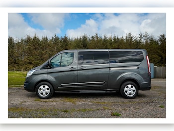 Used Ford Tourneo Custom 2017 for sale - 78599601: Photo