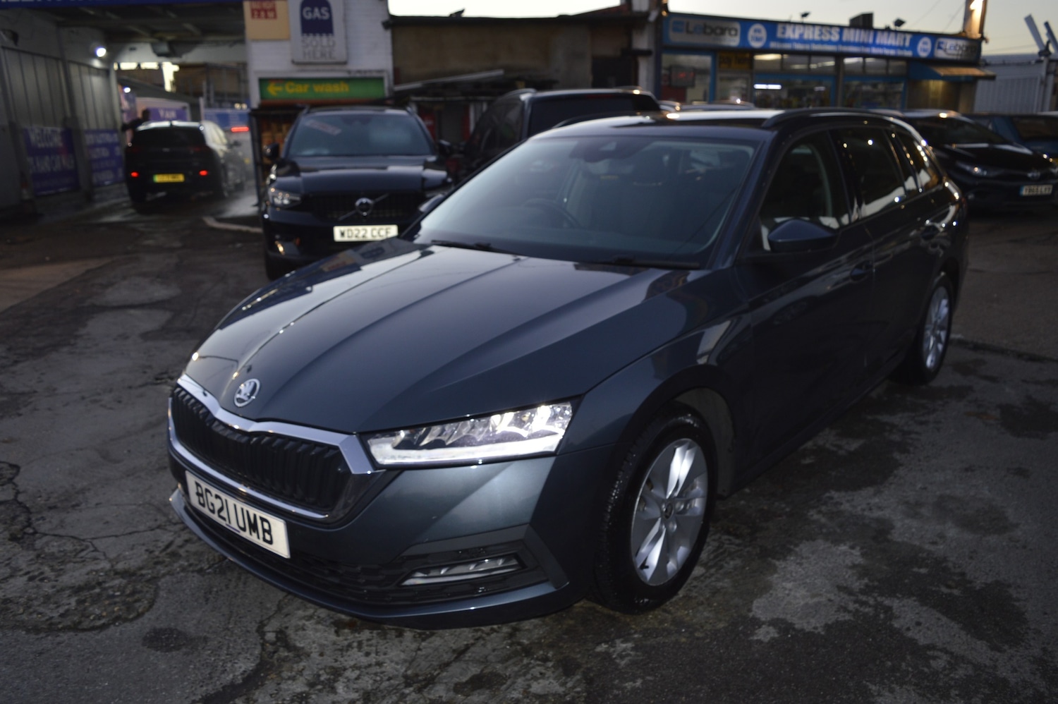 Used Skoda Octavia 2021 for sale - 76904758: Photo 2