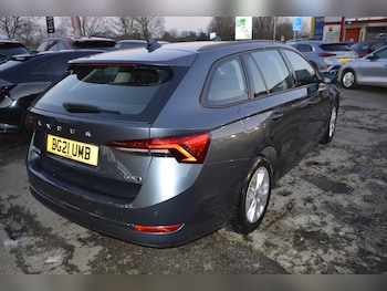 Used Skoda Octavia 2021 for sale - 76904758: Photo