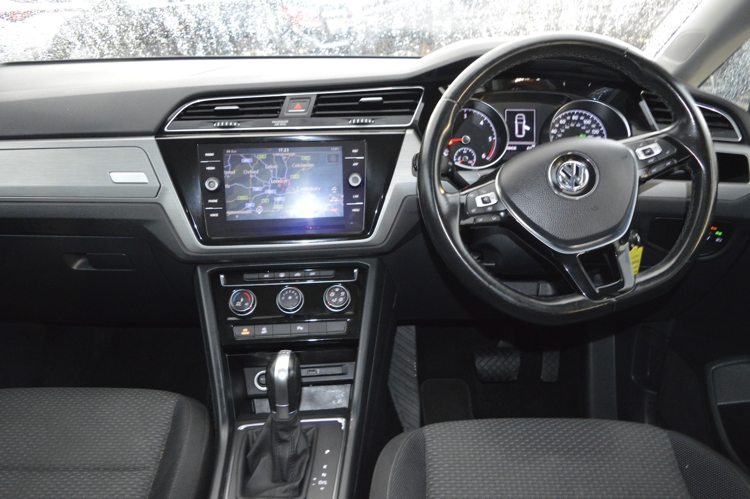 Used Volkswagen Touran 2018 for sale - 76353724: Photo 12