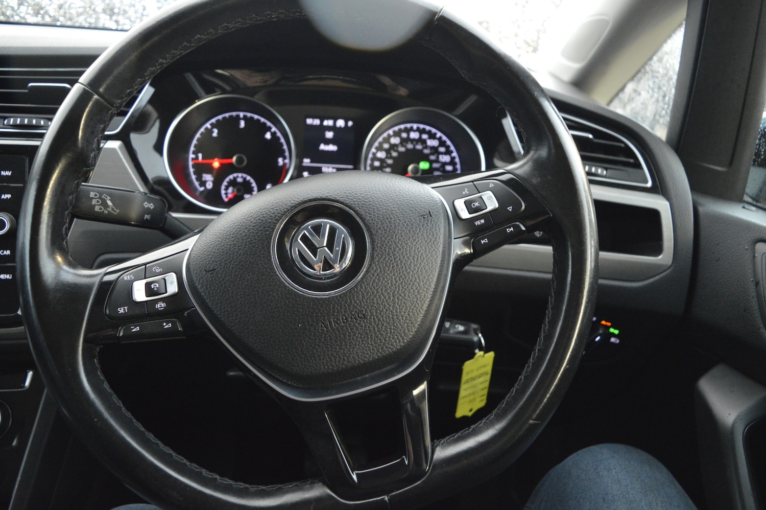 Used Volkswagen Touran 2018 for sale - 76353724: Photo 15