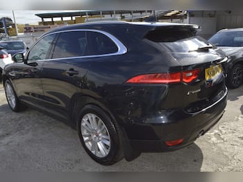 Used Jaguar F-Pace 2018 for sale - 79841840: Photo