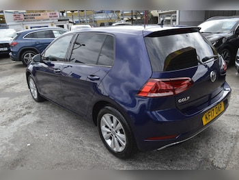 Used Volkswagen Golf 2017 for sale - 78497243: Photo
