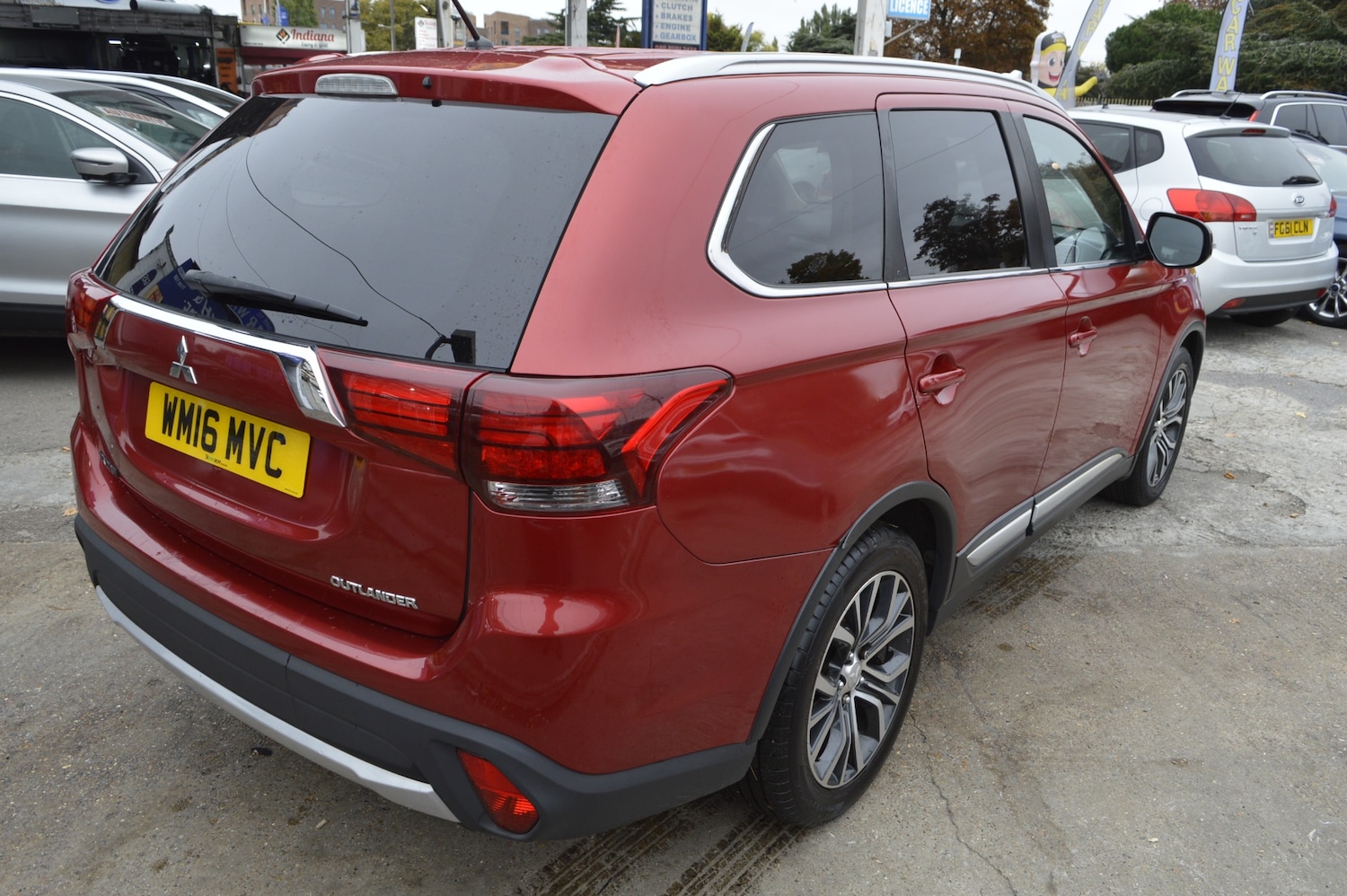 Used Mitsubishi Outlander 2016 for sale - 76277380: Photo 2
