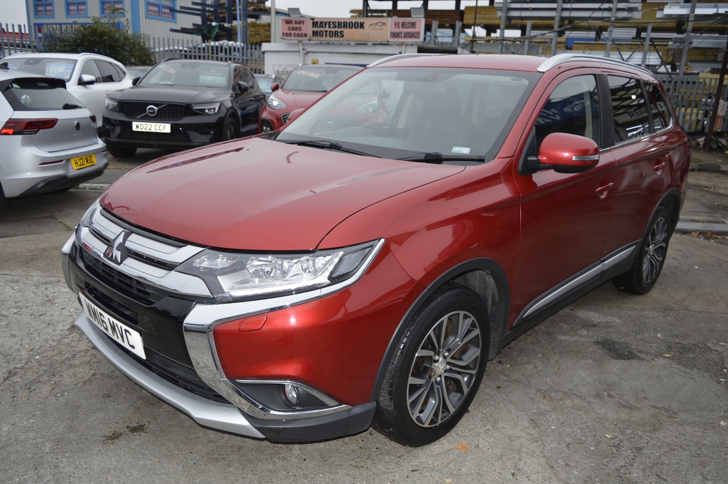 Used Mitsubishi Outlander 2016 for sale - 76277380: Photo 3