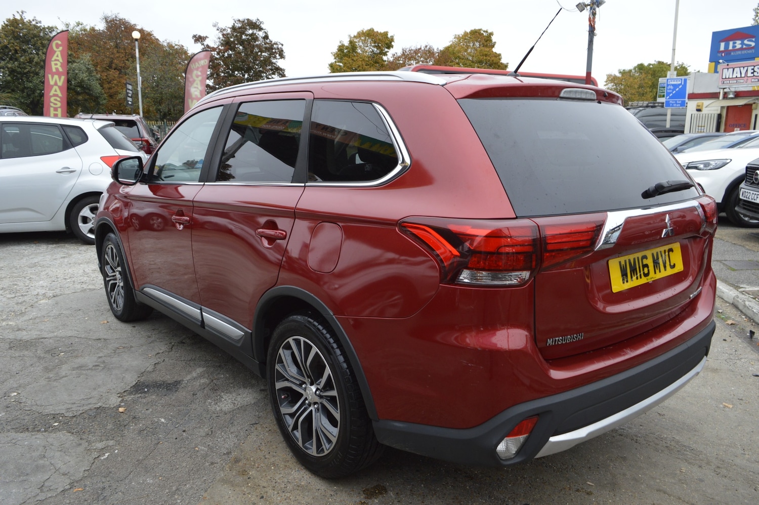 Used Mitsubishi Outlander 2016 for sale - 76277380: Photo 4