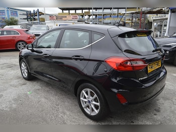 Used Ford Fiesta 2018 for sale - 75180205: Photo