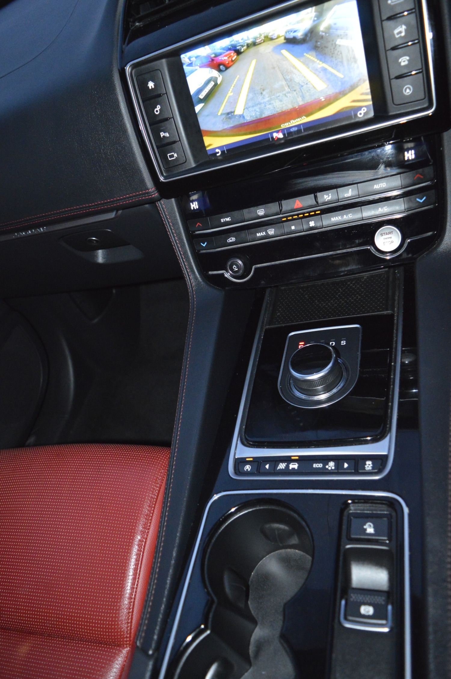 Used Jaguar F-Pace 2017 for sale - 76436440: Photo 22