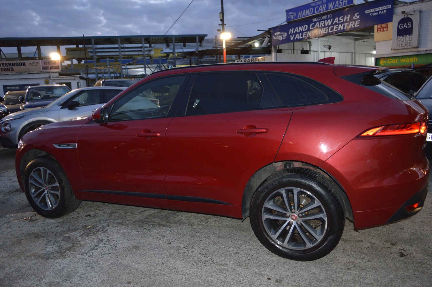 Used Jaguar F-Pace 2017 for sale - 76436440: Photo 5