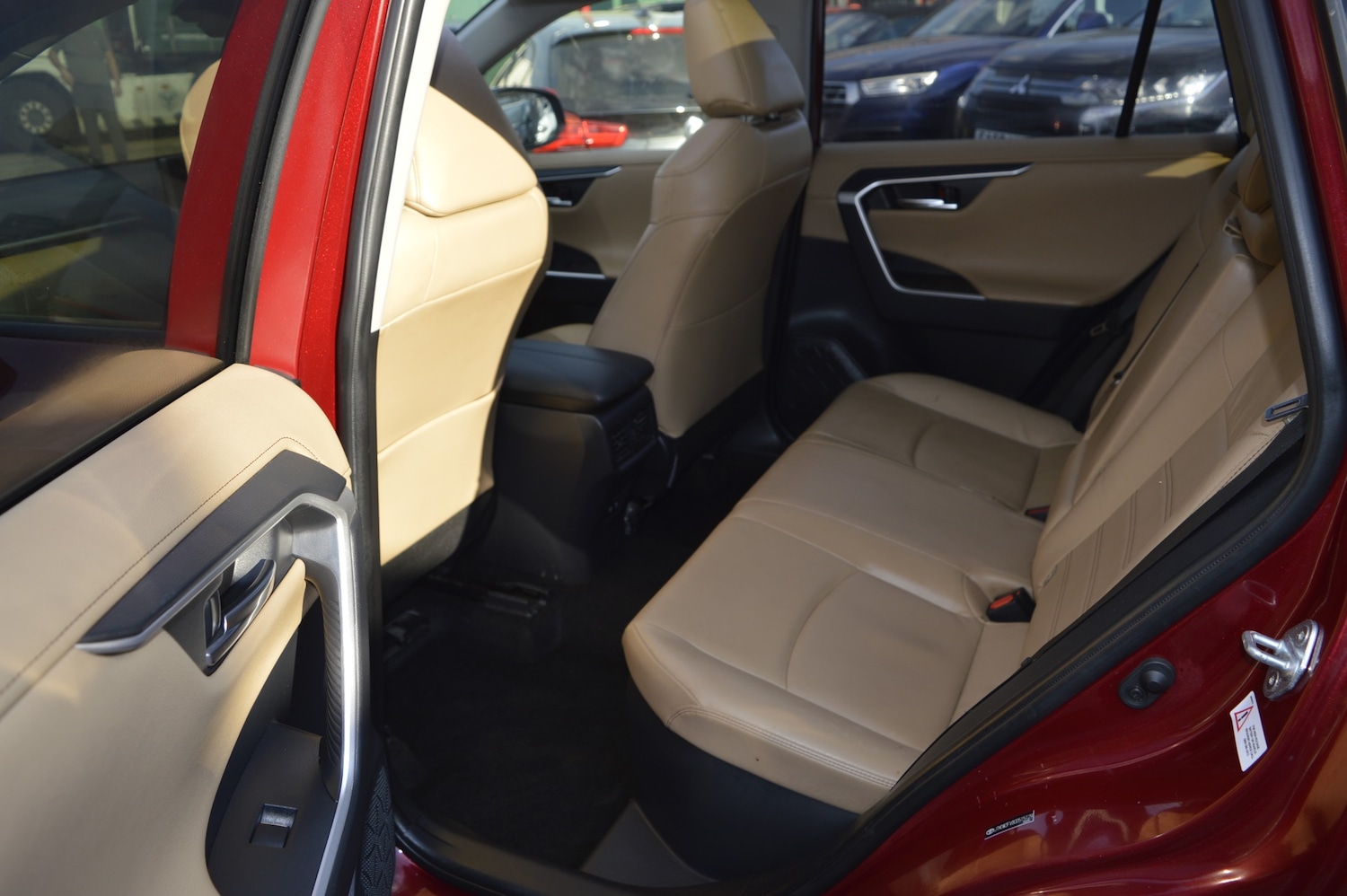 Used Toyota RAV4 2019 for sale - 76120144: Photo 11