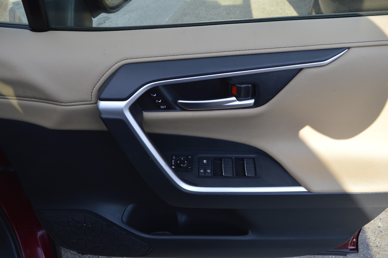 Used Toyota RAV4 2019 for sale - 76120144: Photo 16