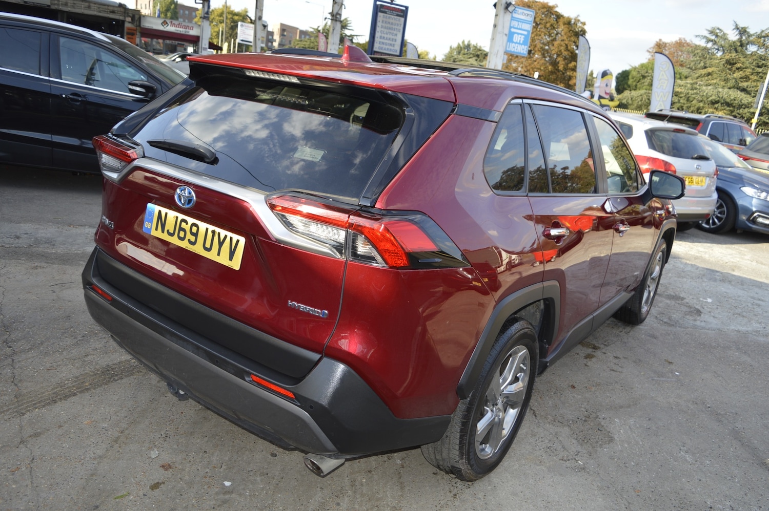 Used Toyota RAV4 2019 for sale - 76120144: Photo 2