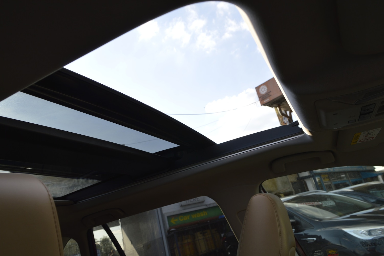 Used Toyota RAV4 2019 for sale - 76120144: Photo 23