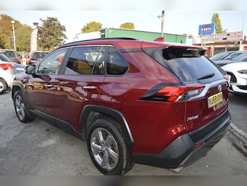 Used Toyota RAV4 2019 for sale - 76120144: Photo 4