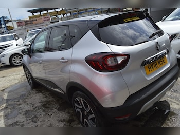 Used Renault Captur 2018 for sale - 78804652: Photo