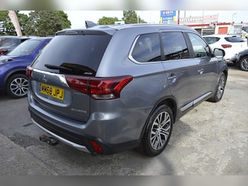 Used Mitsubishi Outlander 2018 for sale - 78963880: Photo