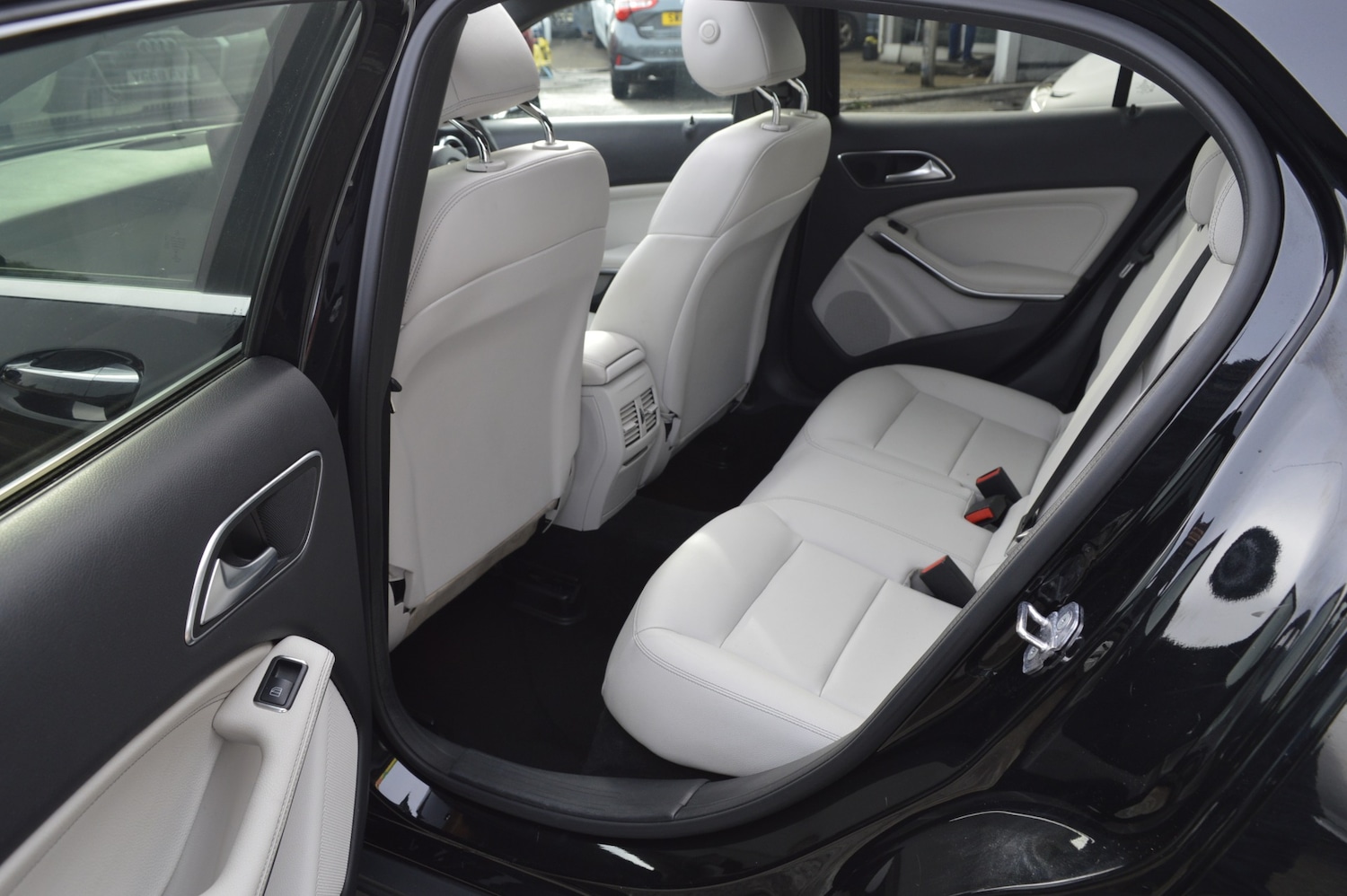 Used Mercedes-Benz GLA 2019 for sale - 76415637: Photo 11