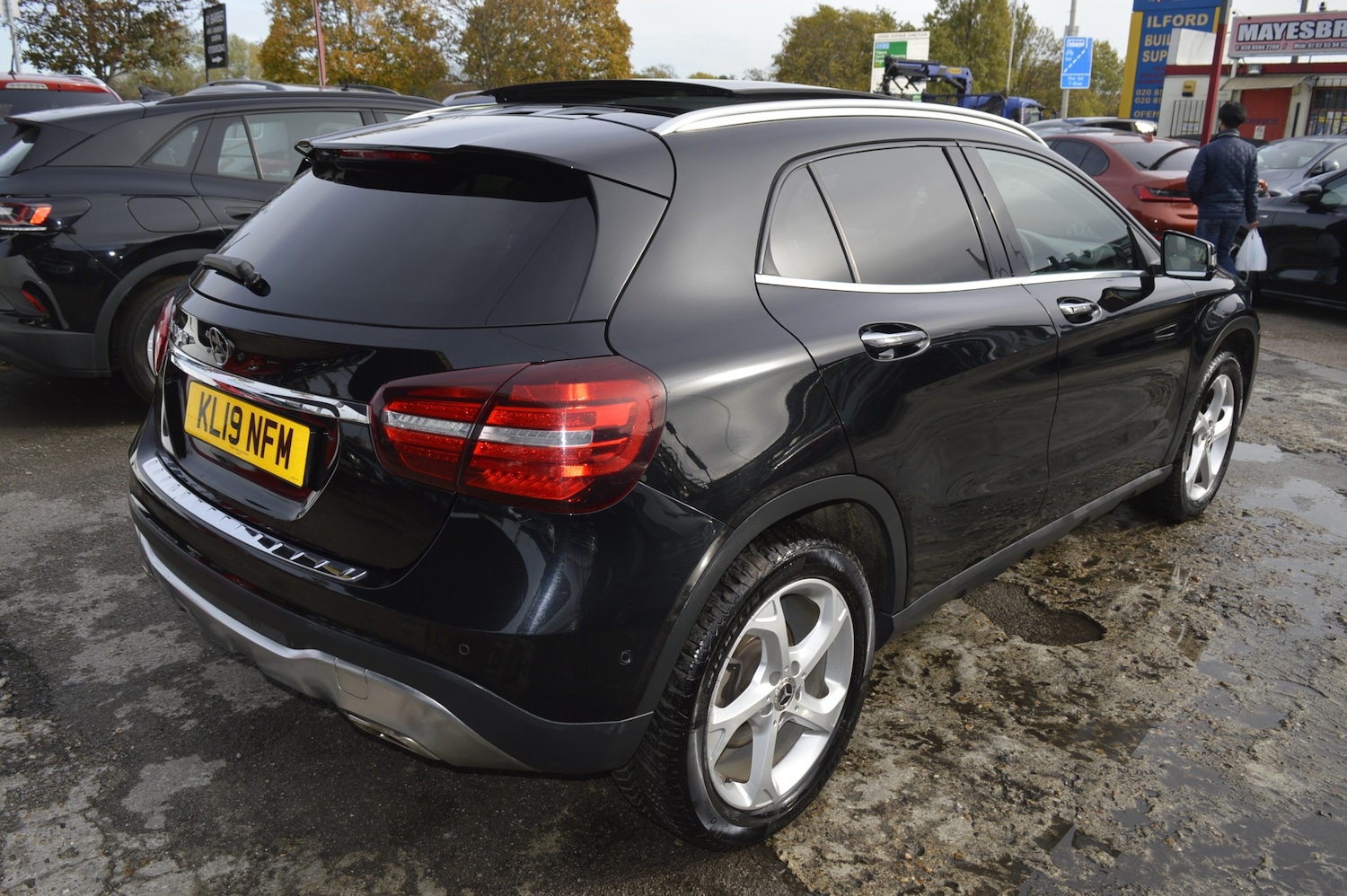 Used Mercedes-Benz GLA 2019 for sale - 76415637: Photo 2