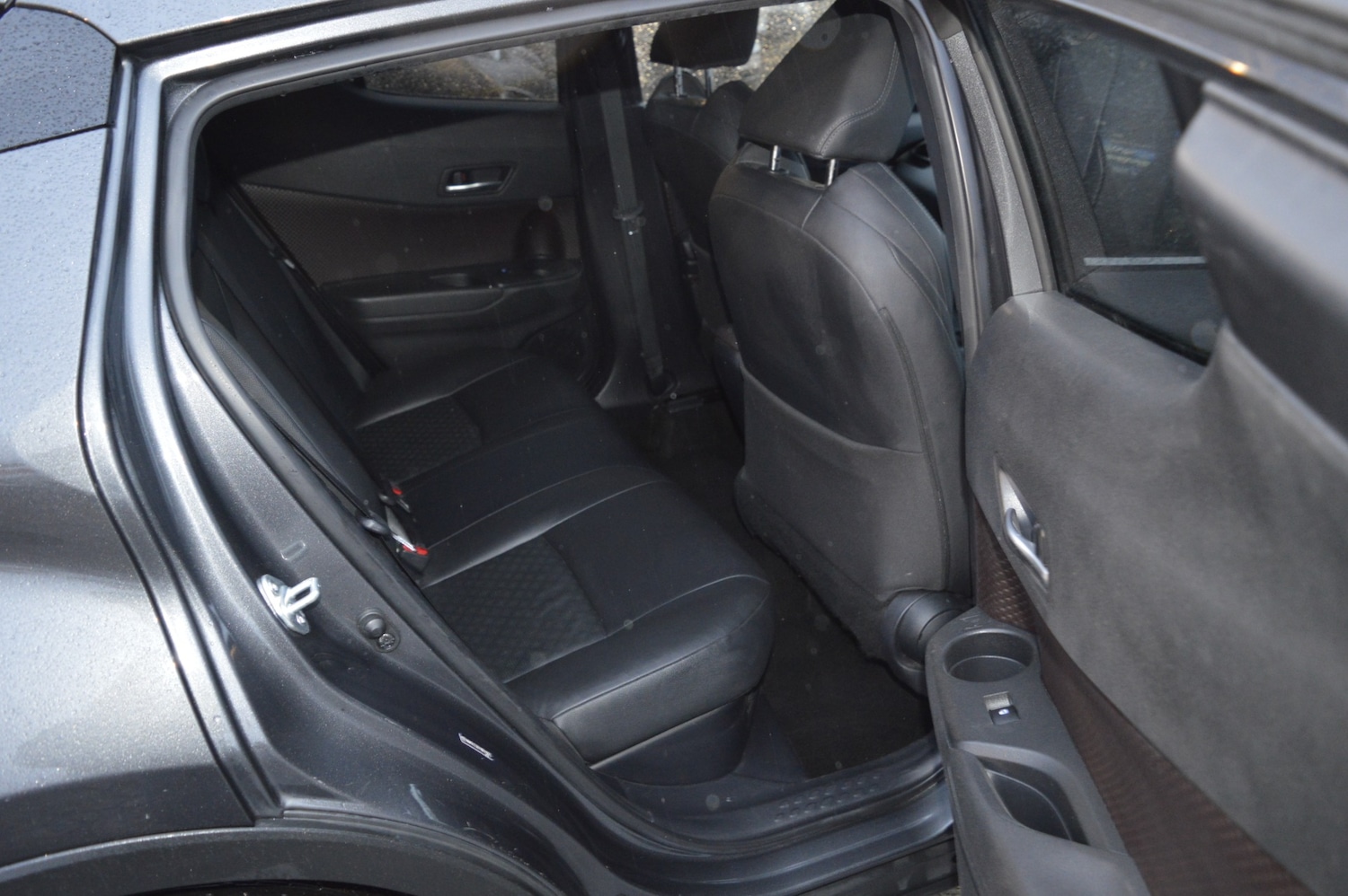 Used Toyota C-HR 2018 for sale - 76847286: Photo 12