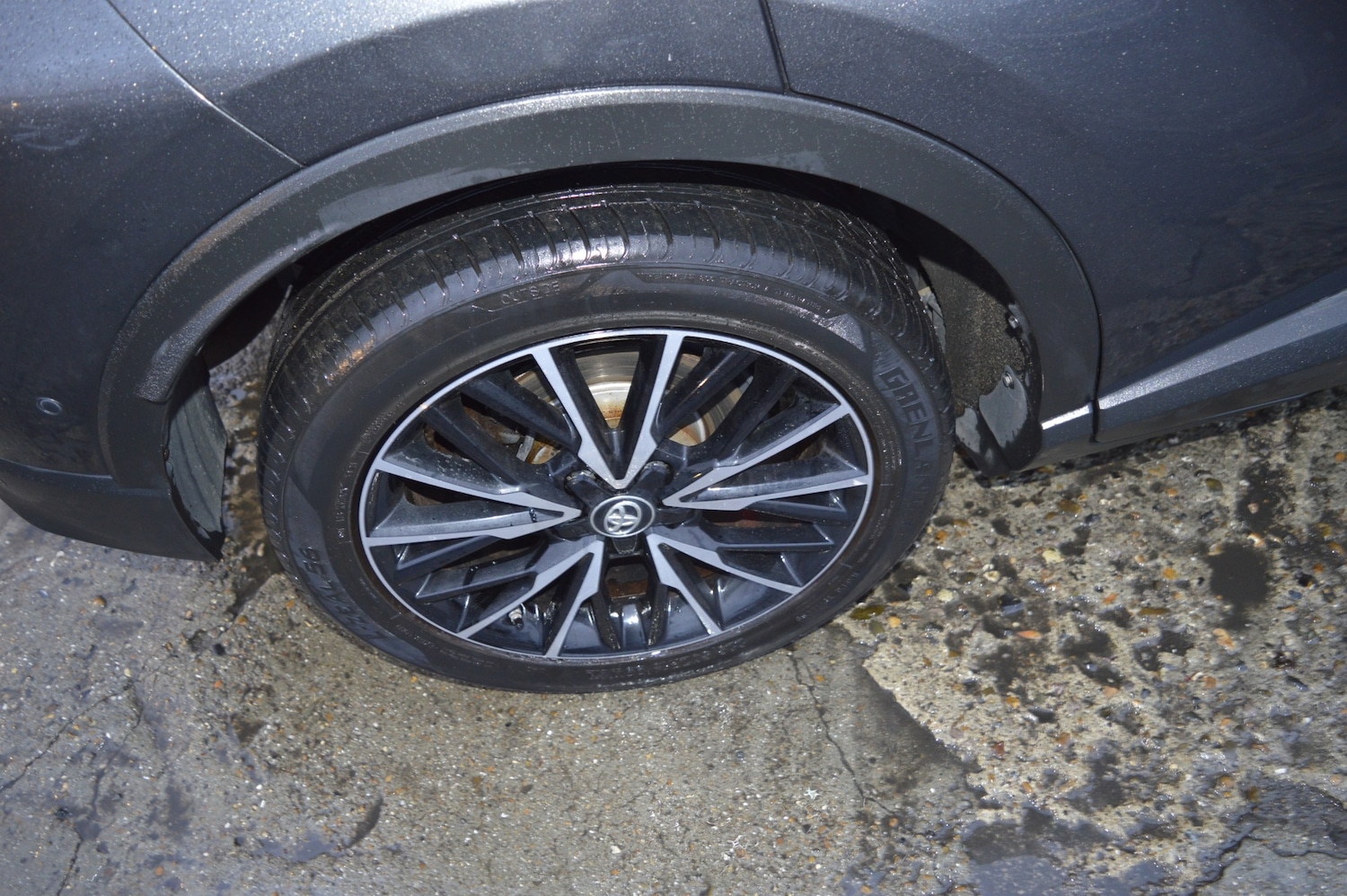 Used Toyota C-HR 2018 for sale - 76847286: Photo 25