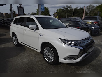 Mitsubishi Outlander feature image