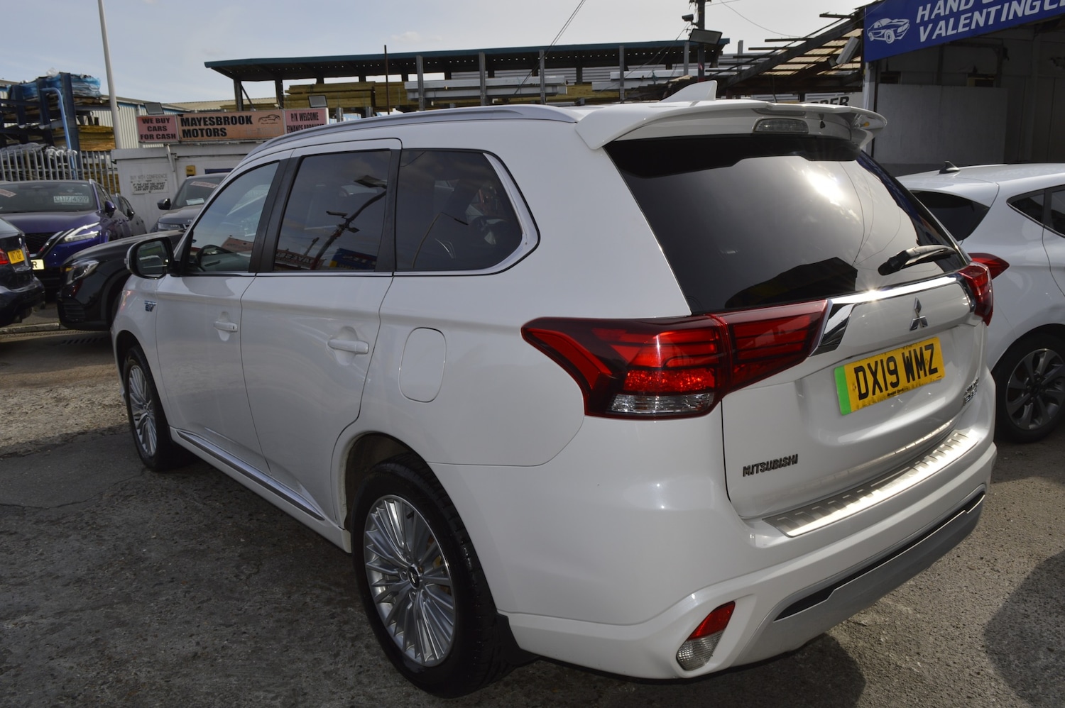Used Mitsubishi Outlander 2019 for sale - 78210195: Photo 4
