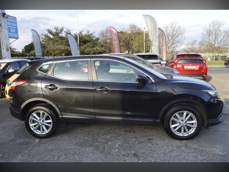 Used Nissan Qashqai 2016 for sale - 76506263: Photo 6