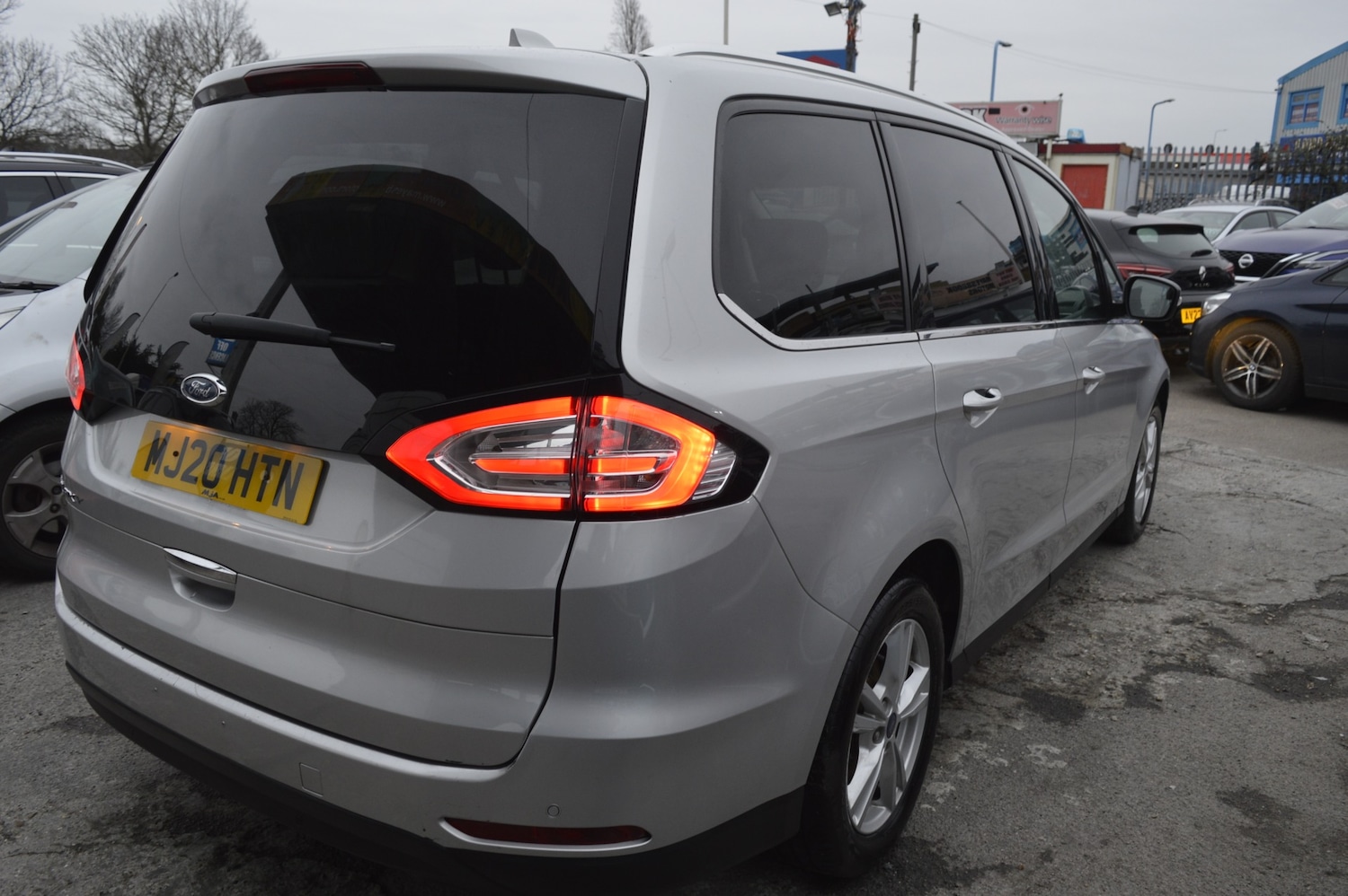 Used Ford Galaxy 2020 for sale - 77640208: Photo 2
