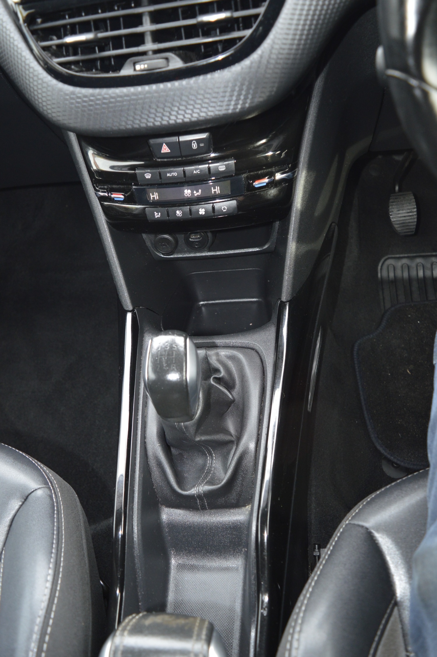 Used Peugeot 2008 2016 for sale - 77579858: Photo 18