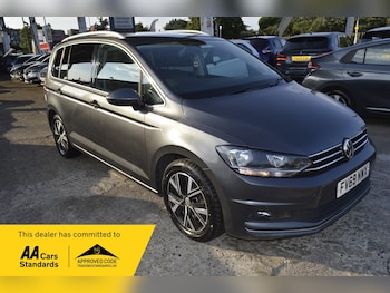 Used Volkswagen Touran 2019 for sale - 79357792: Photo