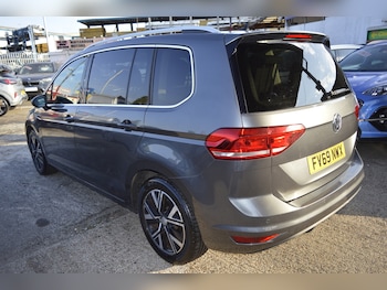 Used Volkswagen Touran 2019 for sale - 79357792: Photo
