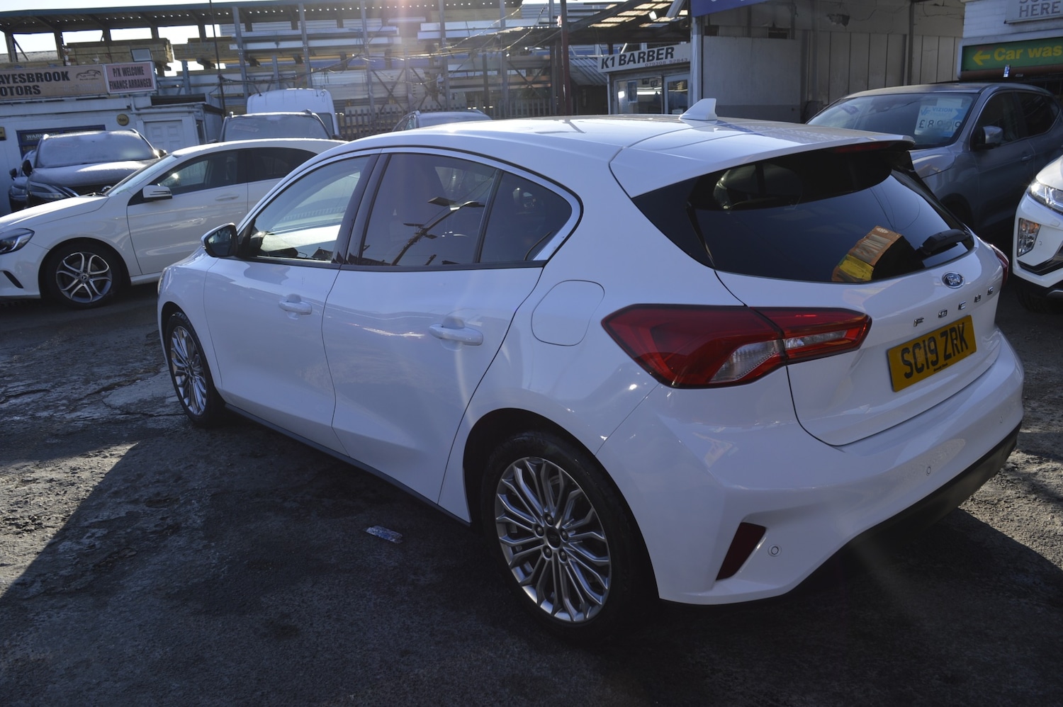 Used Ford Focus 2019 for sale - 77106777: Photo 4
