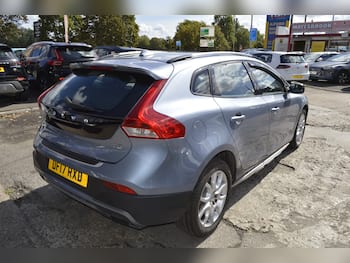 Used Volvo V40 2017 for sale - 79673062: Photo