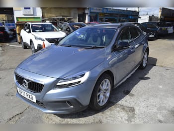 Used Volvo V40 2017 for sale - 79673062: Photo