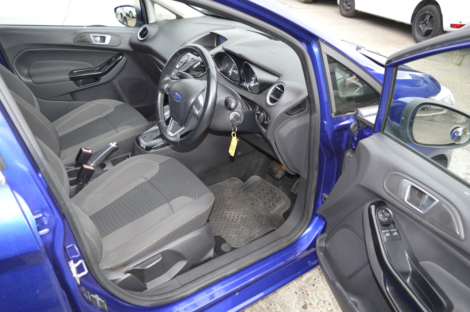 Used Ford Fiesta 2015 for sale - 76736357: Photo 14