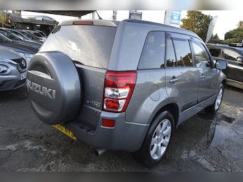 Used Suzuki Grand Vitara 2010 for sale - 75959897: Photo