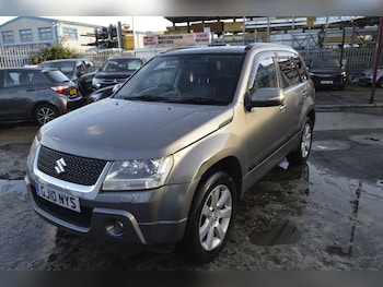 Used Suzuki Grand Vitara 2010 for sale - 75959897: Photo