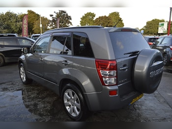 Used Suzuki Grand Vitara 2010 for sale - 75959897: Photo