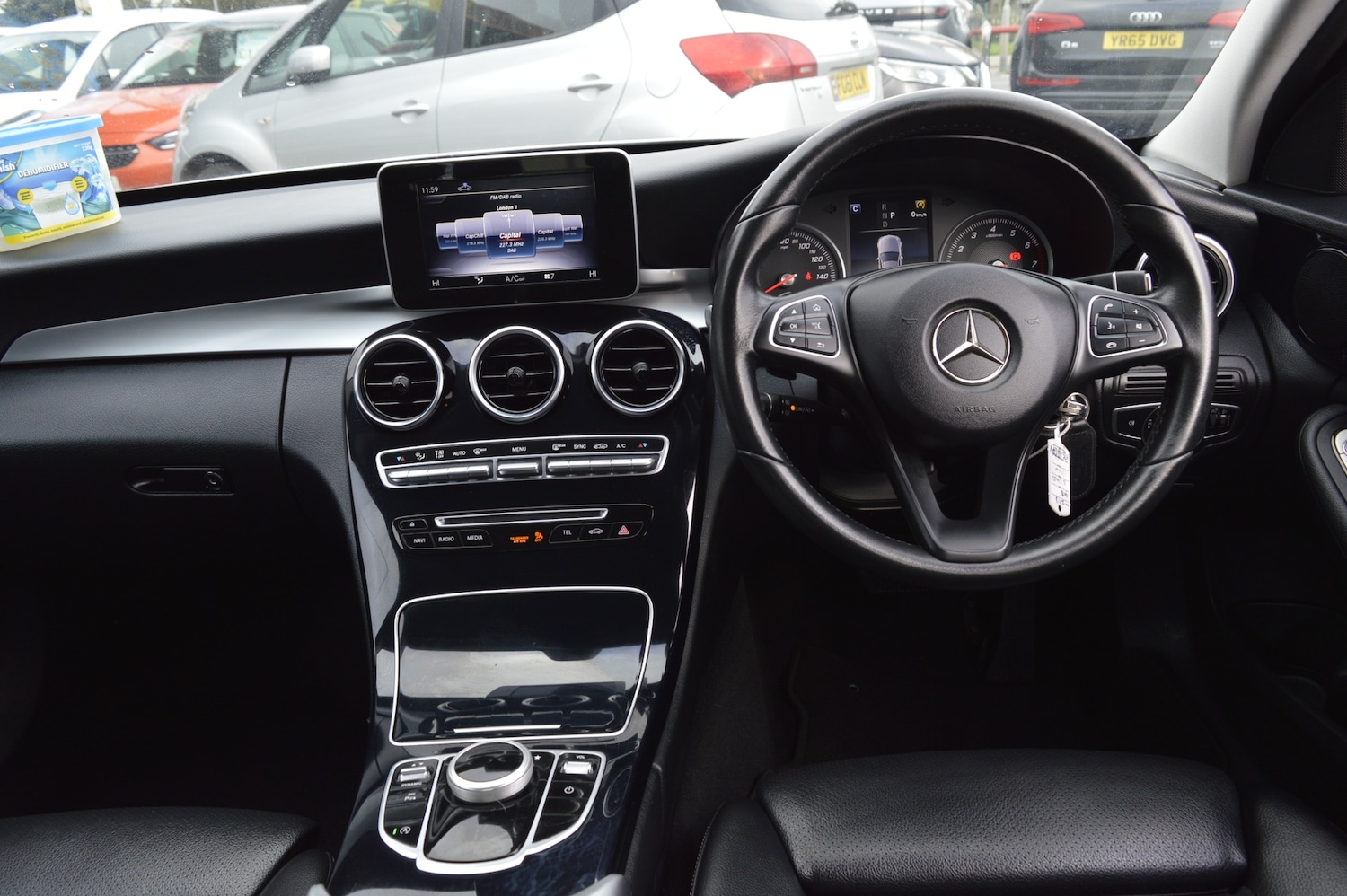 Used Mercedes-Benz C Class 2018 for sale - 77556060: Photo 13