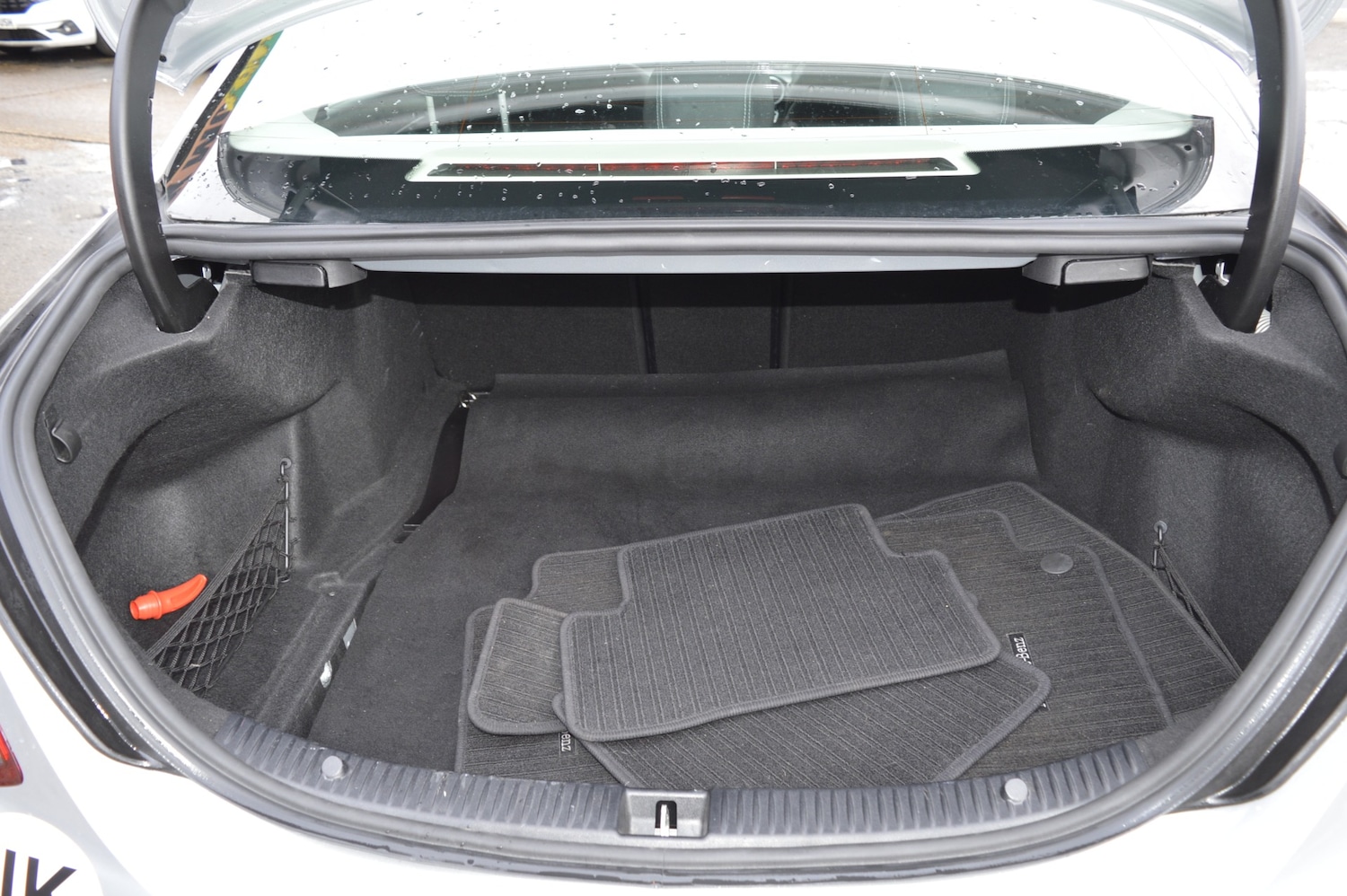 Used Mercedes-Benz C Class 2018 for sale - 77556060: Photo 9