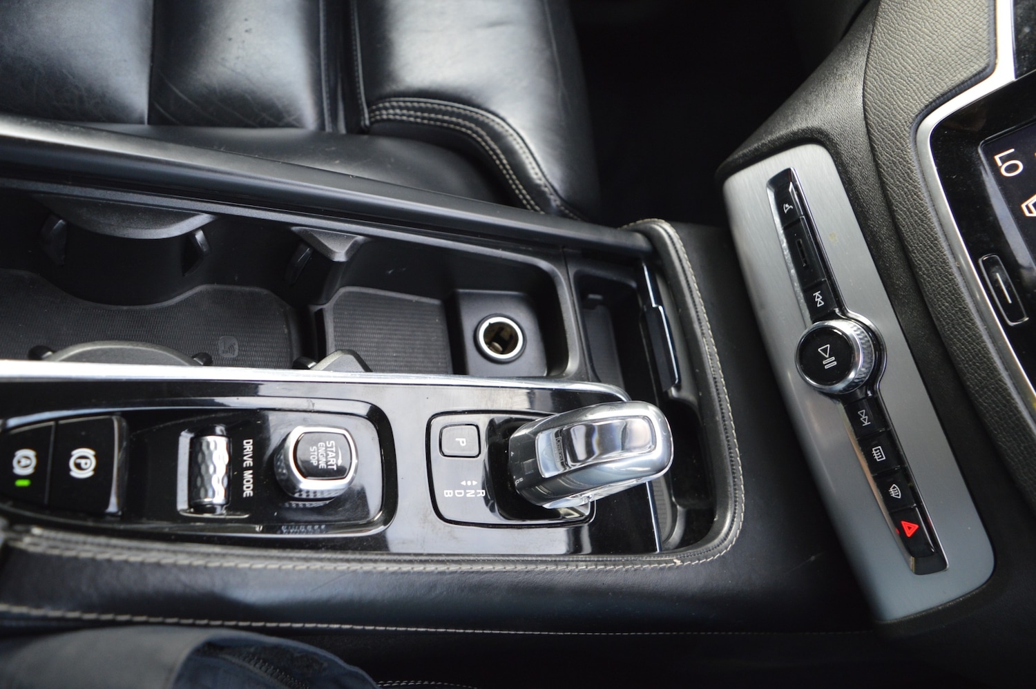 Used Volvo XC90 2017 for sale - 77086436: Photo 22