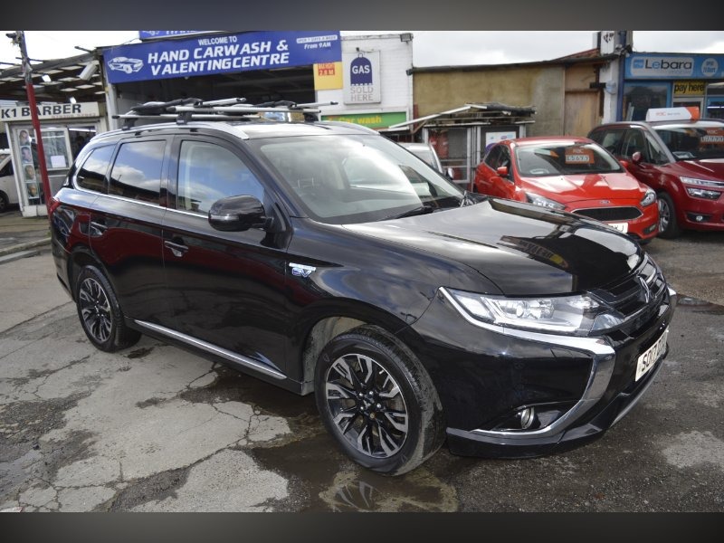 Used Mitsubishi Outlander 2017 for sale - 76862059: Photo 1