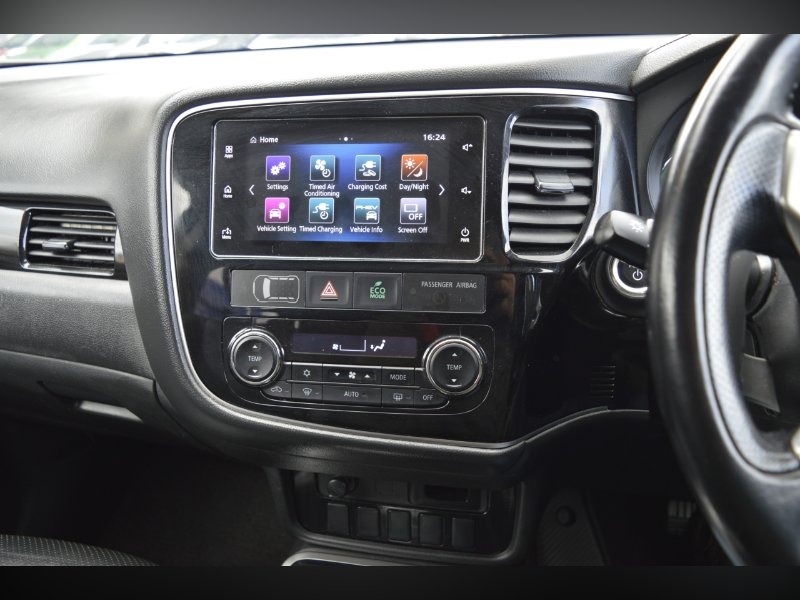 Used Mitsubishi Outlander 2017 for sale - 76862059: Photo 13