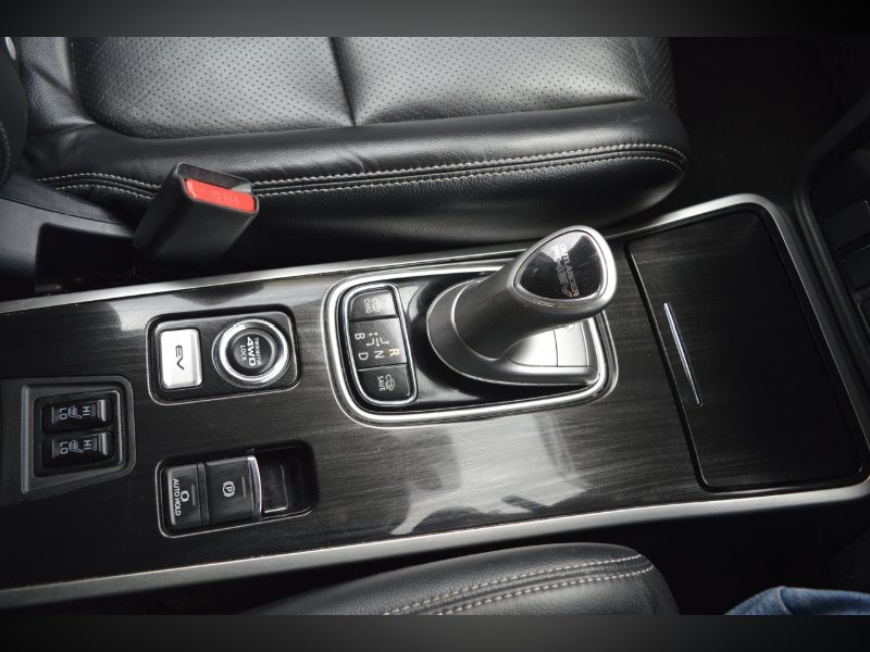 Used Mitsubishi Outlander 2017 for sale - 76862059: Photo 15