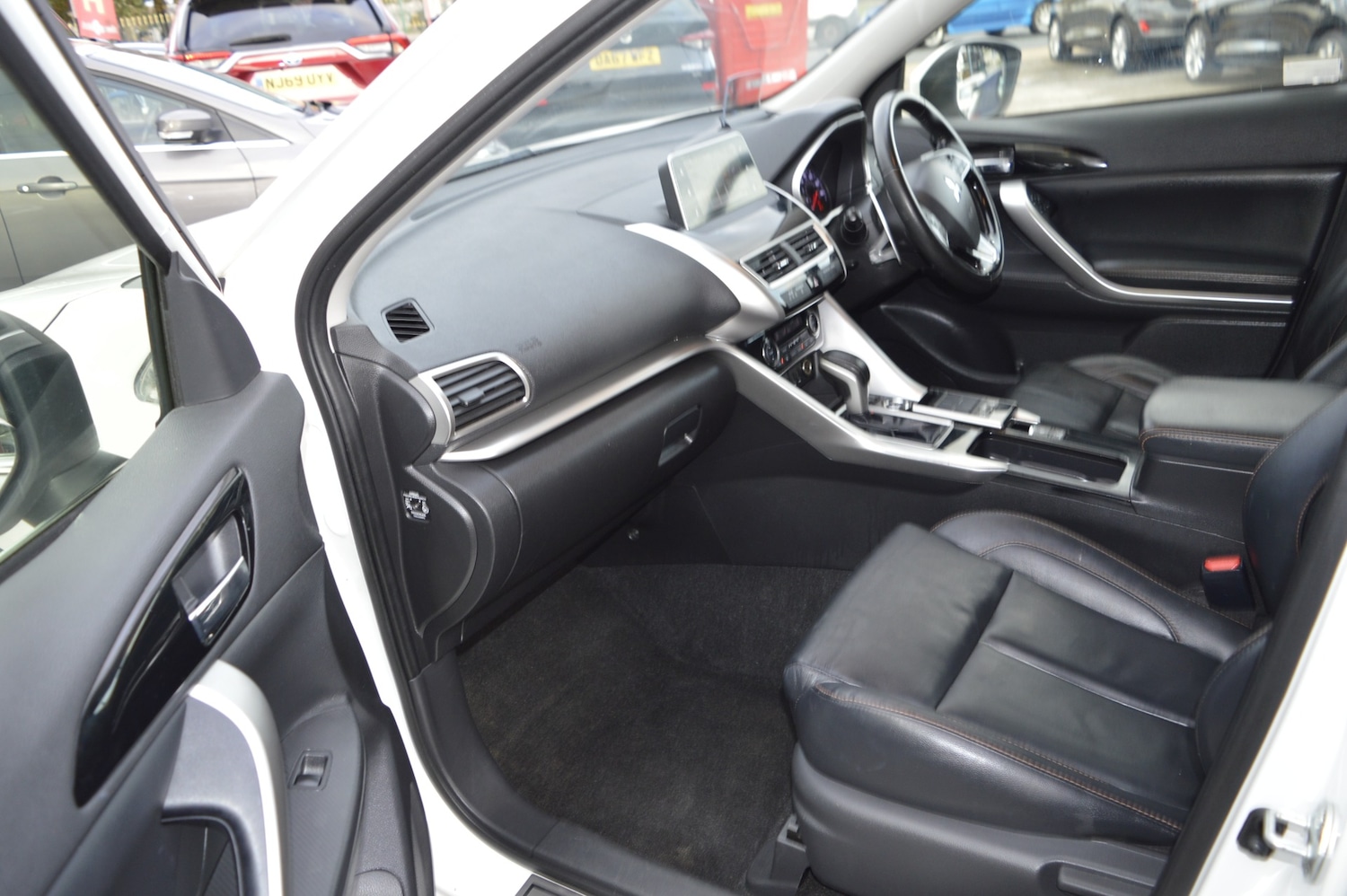 Used Mitsubishi Eclipse Cross 2018 for sale - 76218710: Photo 11