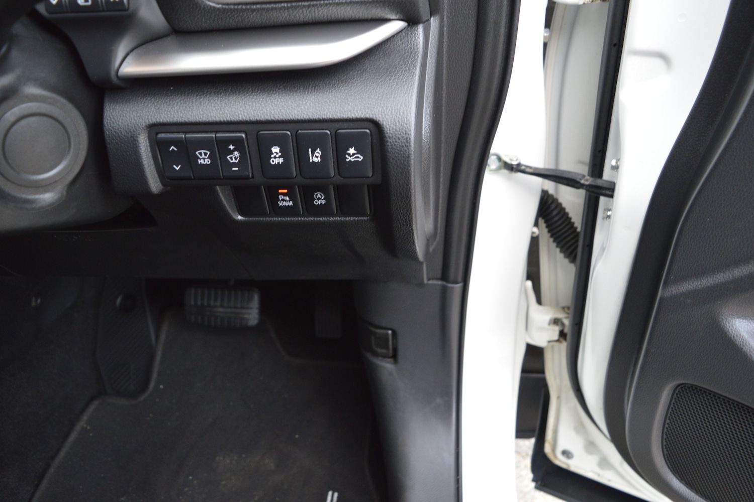 Used Mitsubishi Eclipse Cross 2018 for sale - 76218710: Photo 16