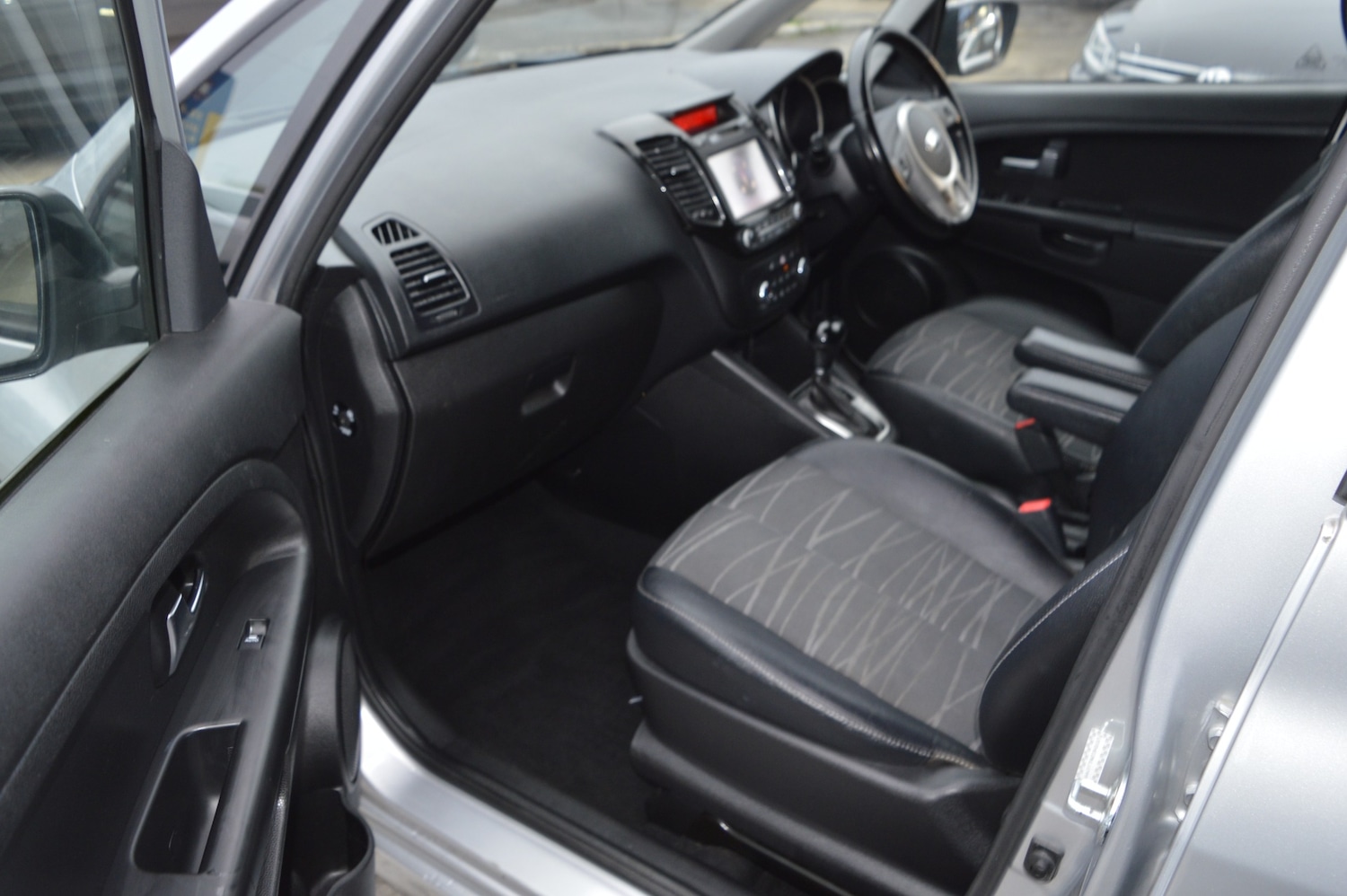 Used Kia Venga 2017 for sale - 76354980: Photo 11