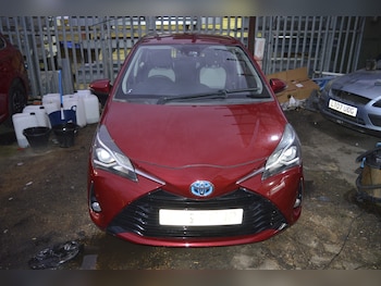 Used Toyota Yaris 2017 for sale - 76982602: Photo